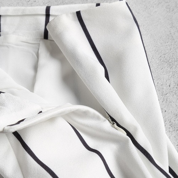 B&W Striped Pants / Crop Top Set - Picture 4 of 4